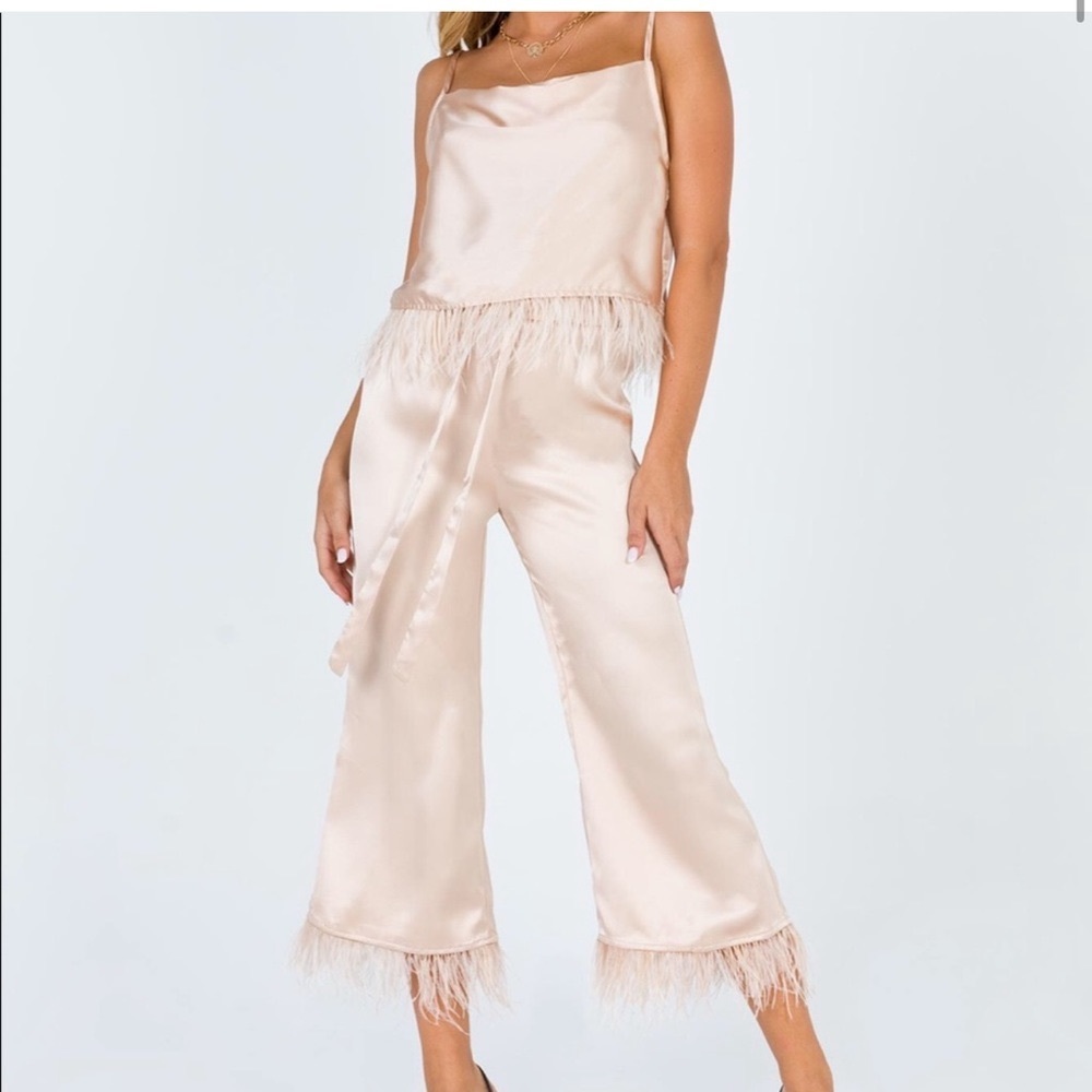 Like new princess Polly satin feather tank & pant set